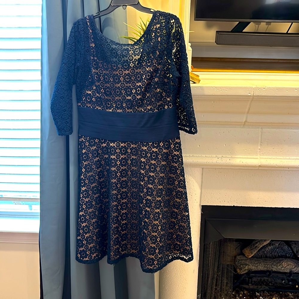 Adriana Papell knee length lace dress